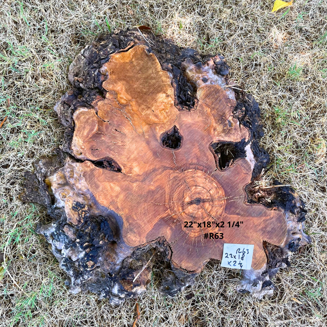22"x18"x2 1/4" #R63