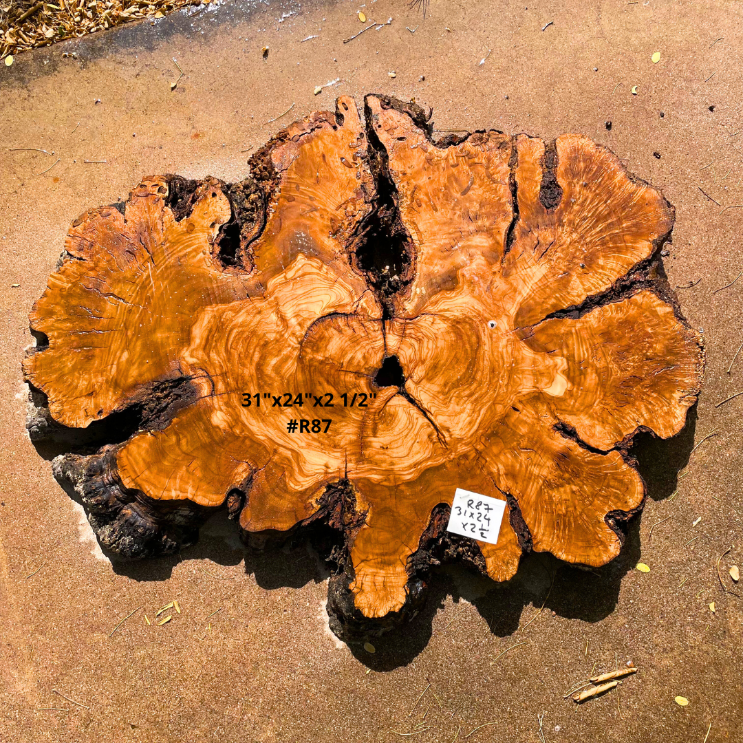 31"x24"x2 1/2" #R87