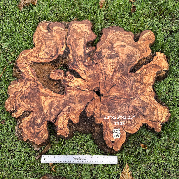 30"x25"x2.25" T303