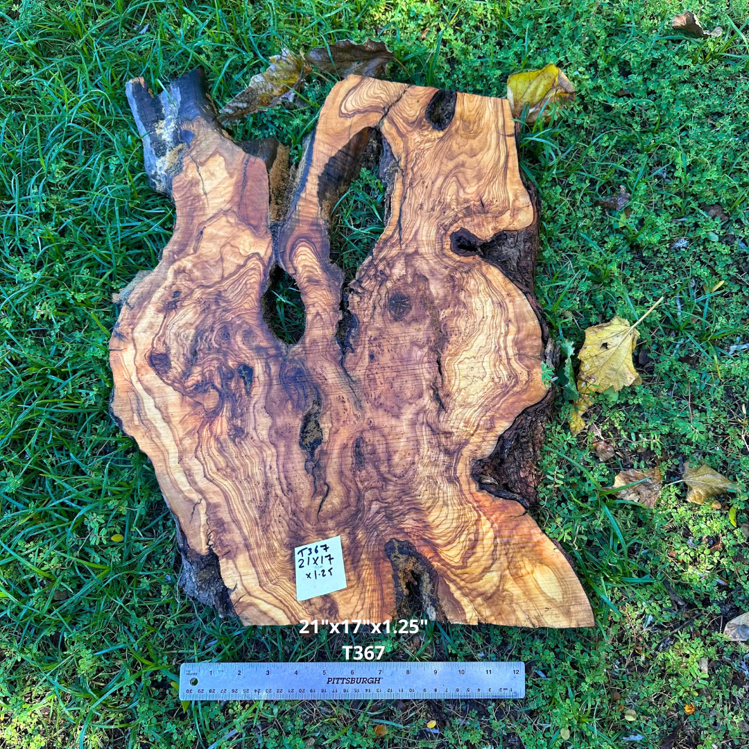 21"x17"x1.25" T367