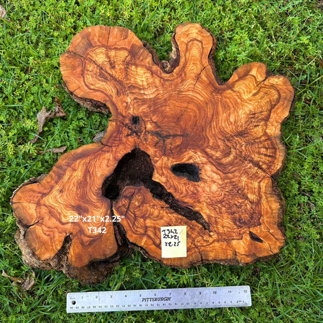 22"x21"x2.25" T342